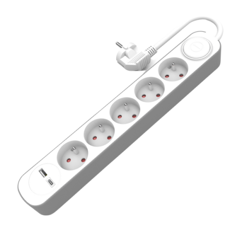 Przedłużacz z pięcioma gniazdami, długość 3 m, z wyłącznikiem. Posiada dwa porty USB A oraz jeden port USB C. Produkt w kolorze białym, widoczny kabel z wtyczką i przyciskiem na obudowie. Ujęcie frontalne.