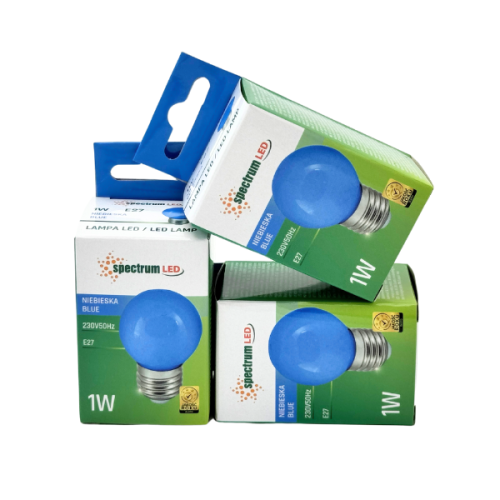 Zestaw trzech żarówek LED w kształcie kulki E-27, o mocy 1W, w kolorze niebieskim. Opakowania z logo spectrum LED, widoczne informacje o napięciu 230V i typie E27, ustawione na białym tle.
