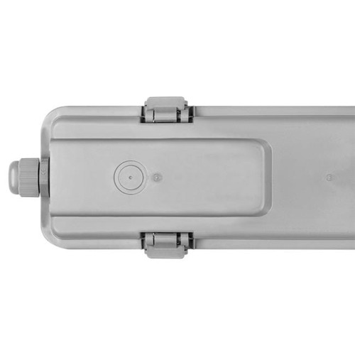 Oprawa hermetyczna lampa 120 cm w kolorze szarym, widok z góry. Posiada przycisk włączania oraz zamknięcia na klamry. Złącze do podłączenia zasilania po lewej stronie. Idealna do zastosowań w trudnych warunkach.