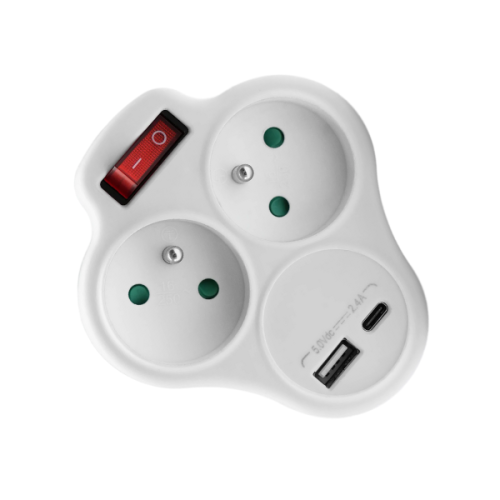 Podwójny rozgałęźnik elektryczny w kolorze białym z wbudowanym wyłącznikiem, dwiema gniazdami oraz portami USB-C i USB-A. Produkt widoczny z góry, przycisk zasilania w czerwonym kolorze, zielone otwory gniazd.