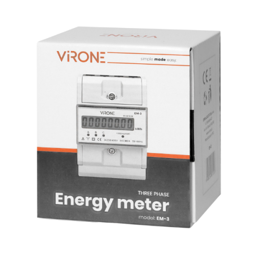 Trójfazowy wskaźnik zużycia energii elektrycznej 80A, model EM-3, umieszczony w kartonowym opakowaniu. Widoczne cyfrowe wyświetlacze oraz napisy dotyczące specyfikacji technicznej. Tło opakowania w kolorze białym i szarym z logo producenta.