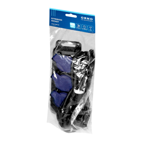 Przedłużacz warsztatowy IP44 z trzema gniazdami, kabel H07RN-F 3x1,5, długość 3 m. Produkt w opakowaniu z przezroczystego plastiku. Widoczne niebieskie zaślepki gniazd, czarna obudowa. Ujęcie frontalne, produkt stojący w pozycji pionowej.