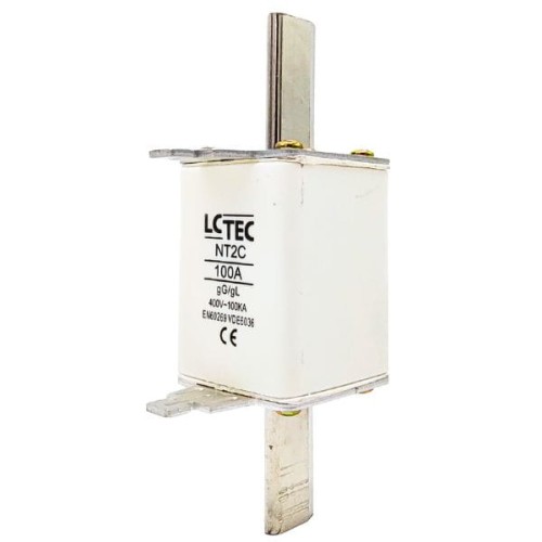 Wkładka topikowa NT2CgL/gG 100A 400V marki LCTEC, w białej obudowie z metalowymi końcówkami. Widoczny napis LC TEC NT2C 100A 400V oraz certyfikaty CE. Produkt ustawiony w pozycji pionowej.