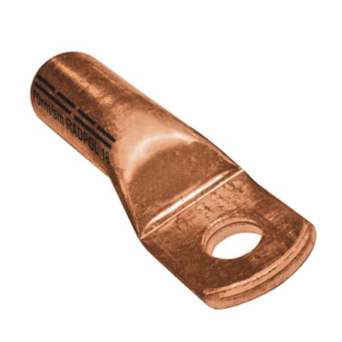 Końcówka kablowa CU-70/10 niecynowana, wykonana z miedzi, o prostokątnym kształcie z otworem na jednym końcu, z widocznymi napisami 70mm² i RADPOL 18 na powierzchni. Produkt leży na jasnym tle.