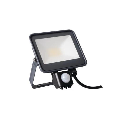 Naświetlacz LED FL 20W w kolorze czarnym z prostokątną, białą powierzchnią lampy. Posiada czujnik ruchu umieszczony z boku. Stojąca konstrukcja z regulowanym kątem nachylenia. Idealny do oświetlenia zewnętrznego.