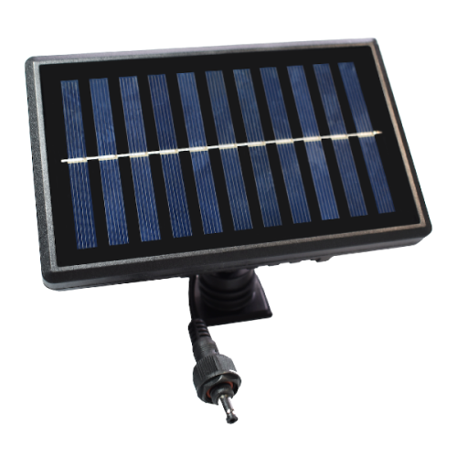 Lampa solarna wisząca SATURN 6W, z panelem słonecznym o prostokątnym kształcie, w kolorze czarnym z niebieskimi prętami. Widoczny kabel do podłączenia. Ujęcie z przodu, pokazujące detal konstrukcji.