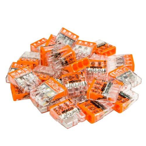 Szybkozłączka WAGO 2273-203 w kolorze pomarańczowym, przezroczysta obudowa, przeznaczona do drutów 3x0,5-2,5mm². Widoczna grupa 25 sztuk, z oznaczeniami na każdym elemencie. Ułożone luźno, bez tła.