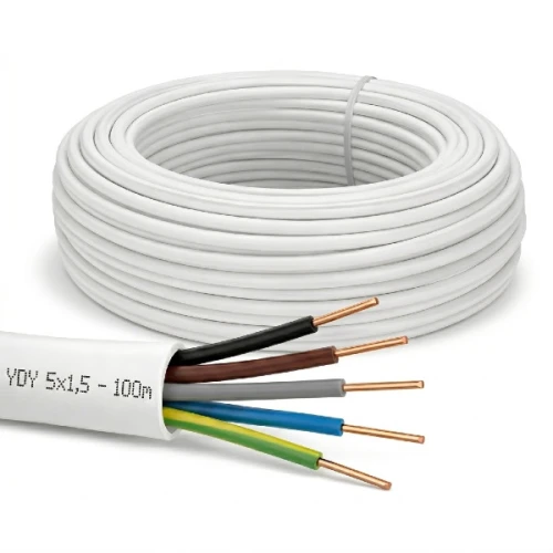 Przewód YDY żo 5x1,5 mm² na krążku o długości 100 mb, z pięcioma żyłami w kolorach: czarnym, brązowym, szarym, niebieskim i zielono-żółtym. Widoczny jest również biały izolator z oznaczeniem. Przewód leży na płaskiej powierzchni.