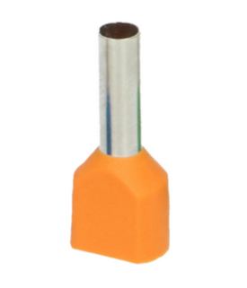 Izolowana końcówka tulejkowa podwójna 2 x 4/12 w kolorze pomarańczowym, posiada metalowy wkład. Produkt widoczny z boku, z wyraźnym kształtem sześciokątnym. Idealna do połączeń elektrycznych. Opakowanie zawiera 25 sztuk.