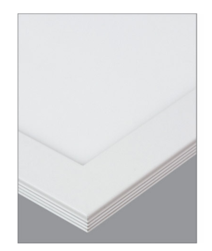 Kwadratowa oprawa sufitowa LED Lumax LOR4060ST, moc 40W, wymiary 60x60 cm, neutralny biały kolor. Widok z boku, ukazujący gładką, matową powierzchnię i wyraźne krawędzie. Idealna do montażu w sufitach podwieszanych.