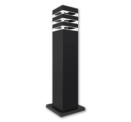 Słupek ogrodowy MALIBU E27 o wysokości 61 cm w kolorze czarnym. Posiada prostokątną podstawę i metalowe detale w górnej części. Produkt stojący, przeznaczony do oświetlenia przestrzeni zewnętrznych.