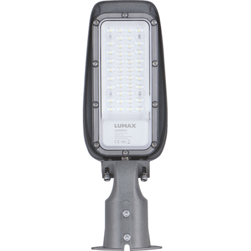 Lampa uliczna RX2 30W z diodami LED, emitująca zimne białe światło (4500LM). Posiada prostokątną obudowę w kolorze czarnym z metalowym uchwytem. Widoczny logo LUMAX na obudowie. Ujęcie frontalne.