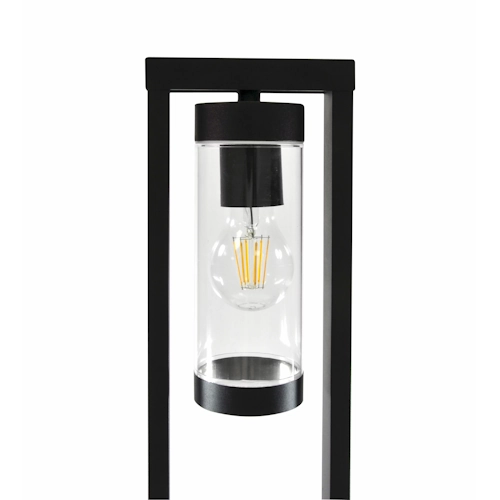 Lampa ogrodowa stojąca SPECTRA o wysokości 50 cm, czarna, z przezroczystym kloszem. Zawiera żarówkę w kształcie cylindrycznym, umieszczoną w metalowej ramie. Prosty, nowoczesny design, idealna do oświetlenia przestrzeni zewnętrznych.